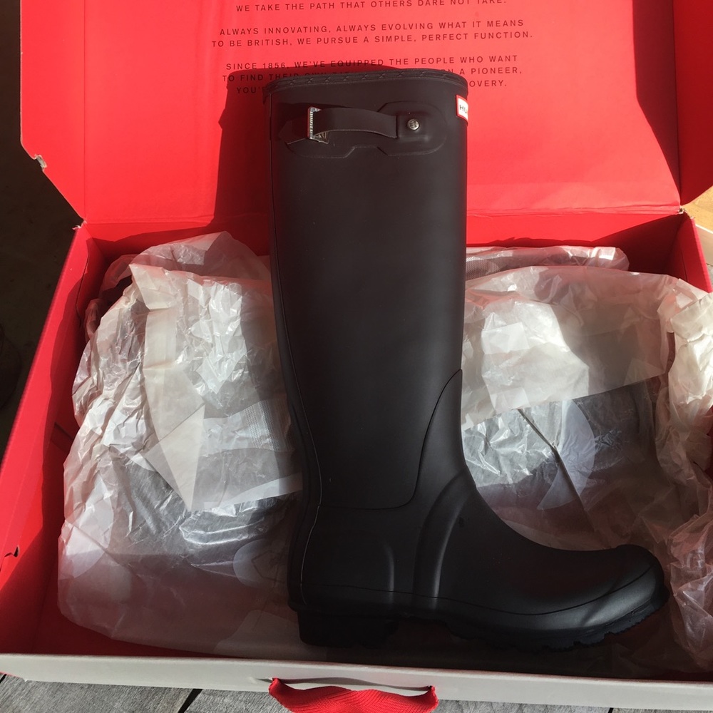 Brand new hunter boots size 9